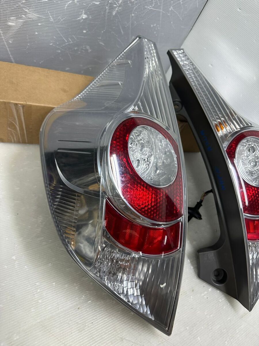 Toyota Aqua NHP10 2011-2014 Taillight Lamp Right & Left side Toyota Aqua NHP10 2011-2014 Taillight Lamp Right & Left side