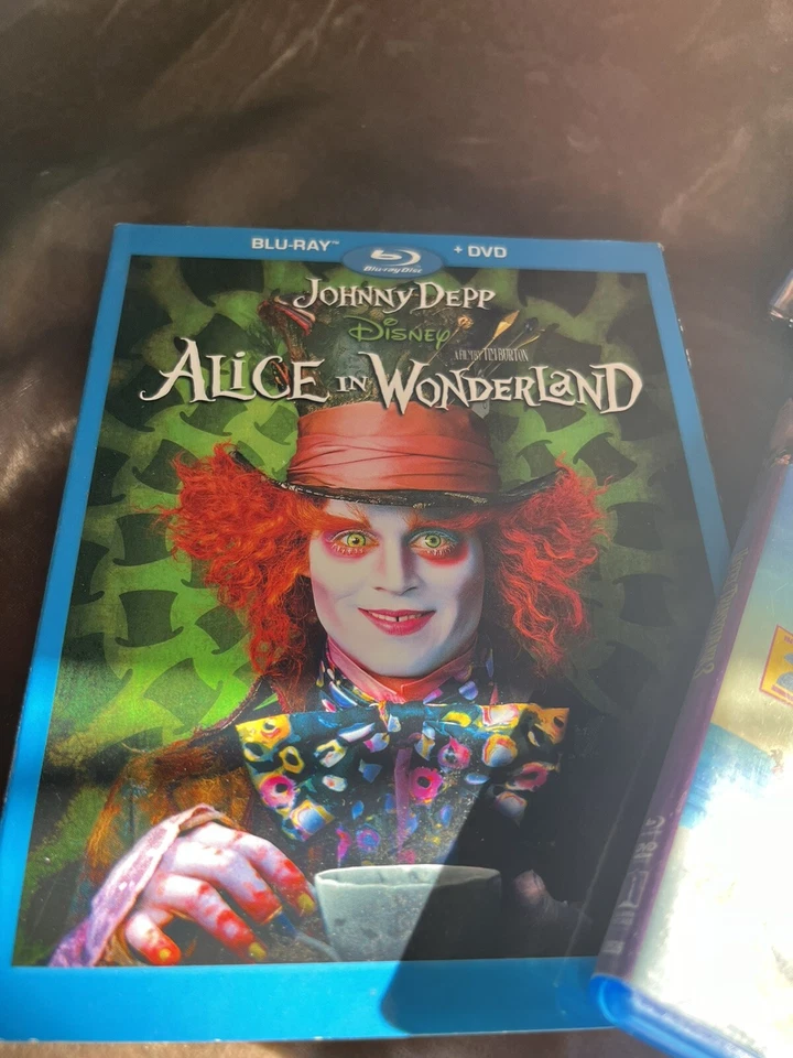 Disney Halloween DVD Lot: 4  Fun Family Films! Very Good Condition! SEE - Image 3 of 4