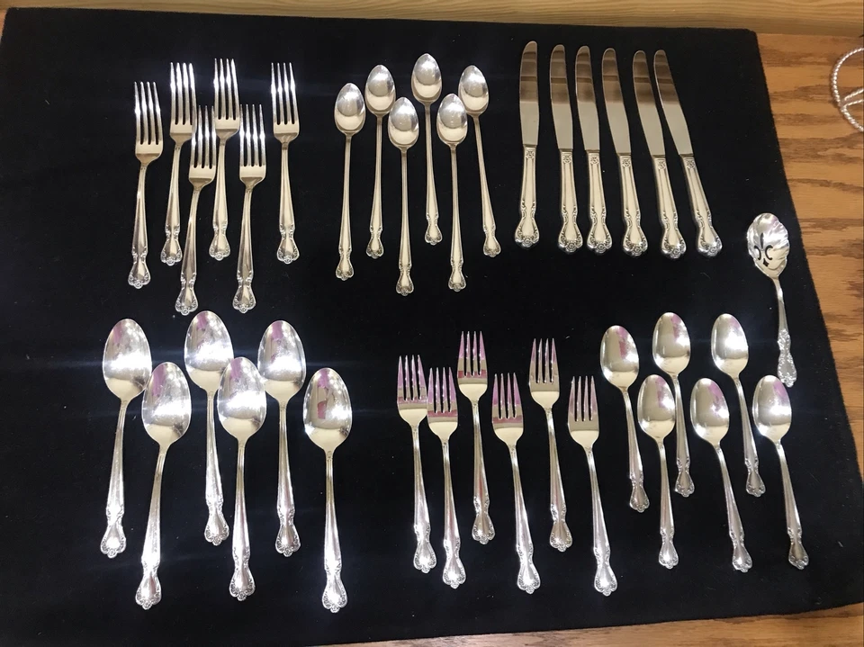 Rogers & Bros IS Daybreak/Elegant Lady посеребренная 37 шт. сервировка 6 - Изображение 2 из 4