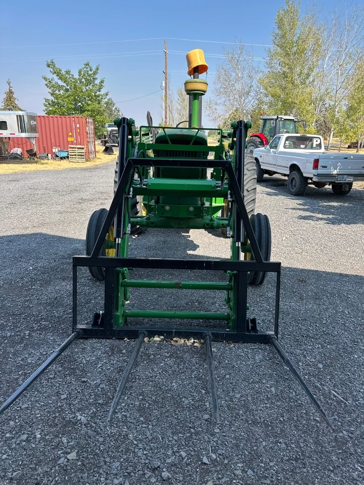 John Deere 4020 W Superstars 4101 1965 cargador de nivel automático y lanza de pacas y canastilla Foto 2 de 4
