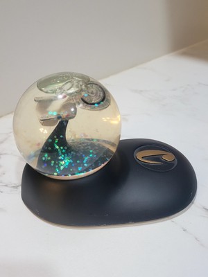 Star Trek Next Generation U.S.S. Enterprise NCC-1701-D Snow Globe