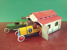 1920's Lehmann Tin Wind-up Autohutte Garage w/ Galop Racer Tinplate Sedan