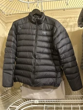 Arc'teryx Thorium Men's Down Jacket Black EUC Size Large. Winter Jacket