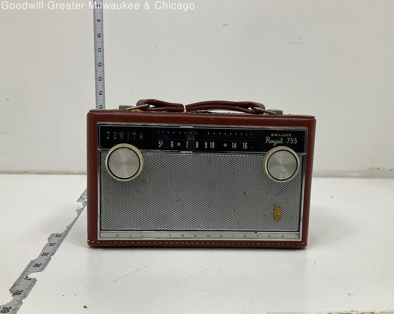 Vintage Zenith Deluxe Royal 755 All Transistor Radio for Parts or Repair