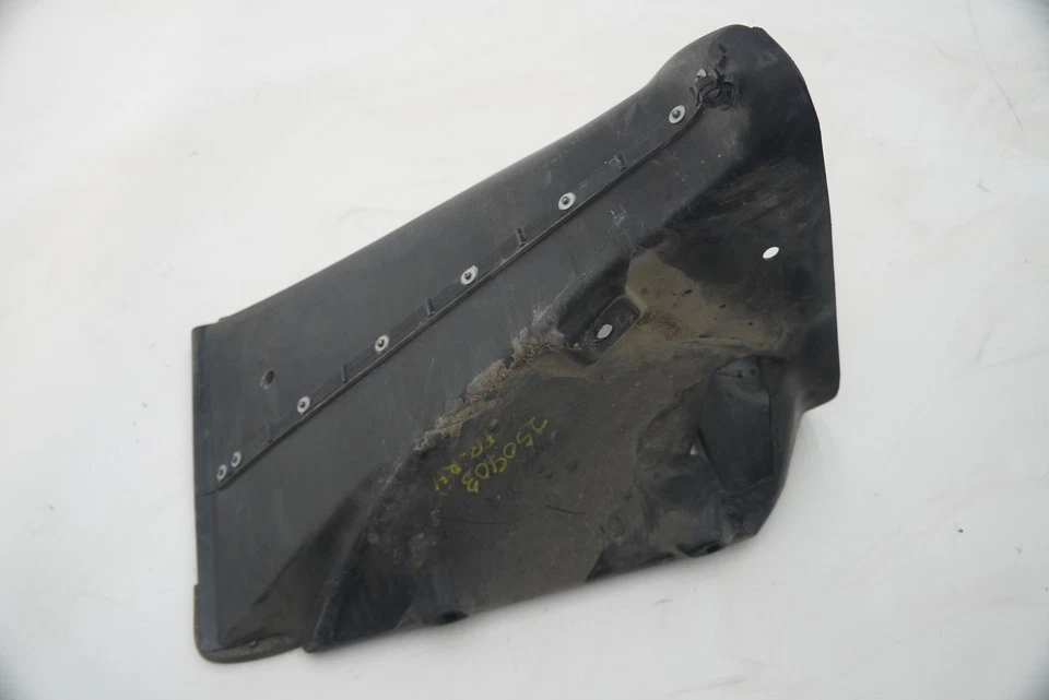 Para-choque dianteiro direito painel guia de entrada de duto de ar transportador 65870800 Ferrari 360 2004 - Imagem 3 de 4