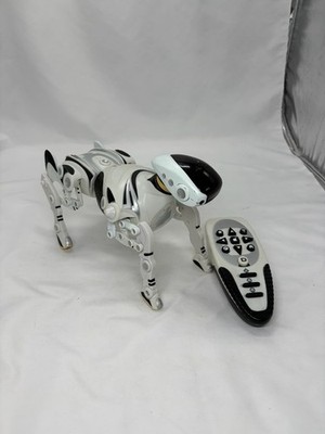 WowWee 2007 White Black Roboquad Robo Quad Full Size Robot Dog w/ Remote Control