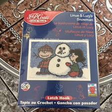 J P Coats Latch Hook Kit Linus  Lucy's Snowman 30x20 Peanuts Charlie Brown New