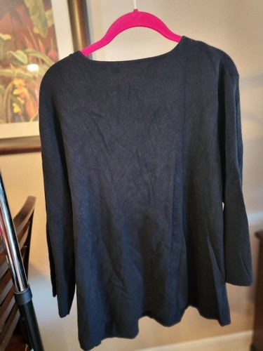 Spenser Jeremy Woman Sweater black V neck with Silver buckle detail Size 3X NEW - Picture 2 of 10