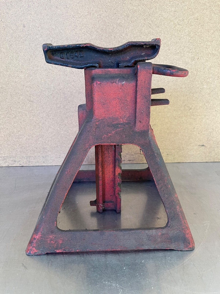 1 Vintage Walker 2 Ton Ridgid Rack Model 791 Series B Made in USA