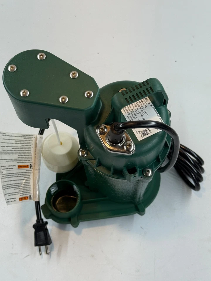 Zoeller Cast Iron Sump Pump 1/2HP 60GPM Vertical Float Switch #1075 - Image 2 of 4
