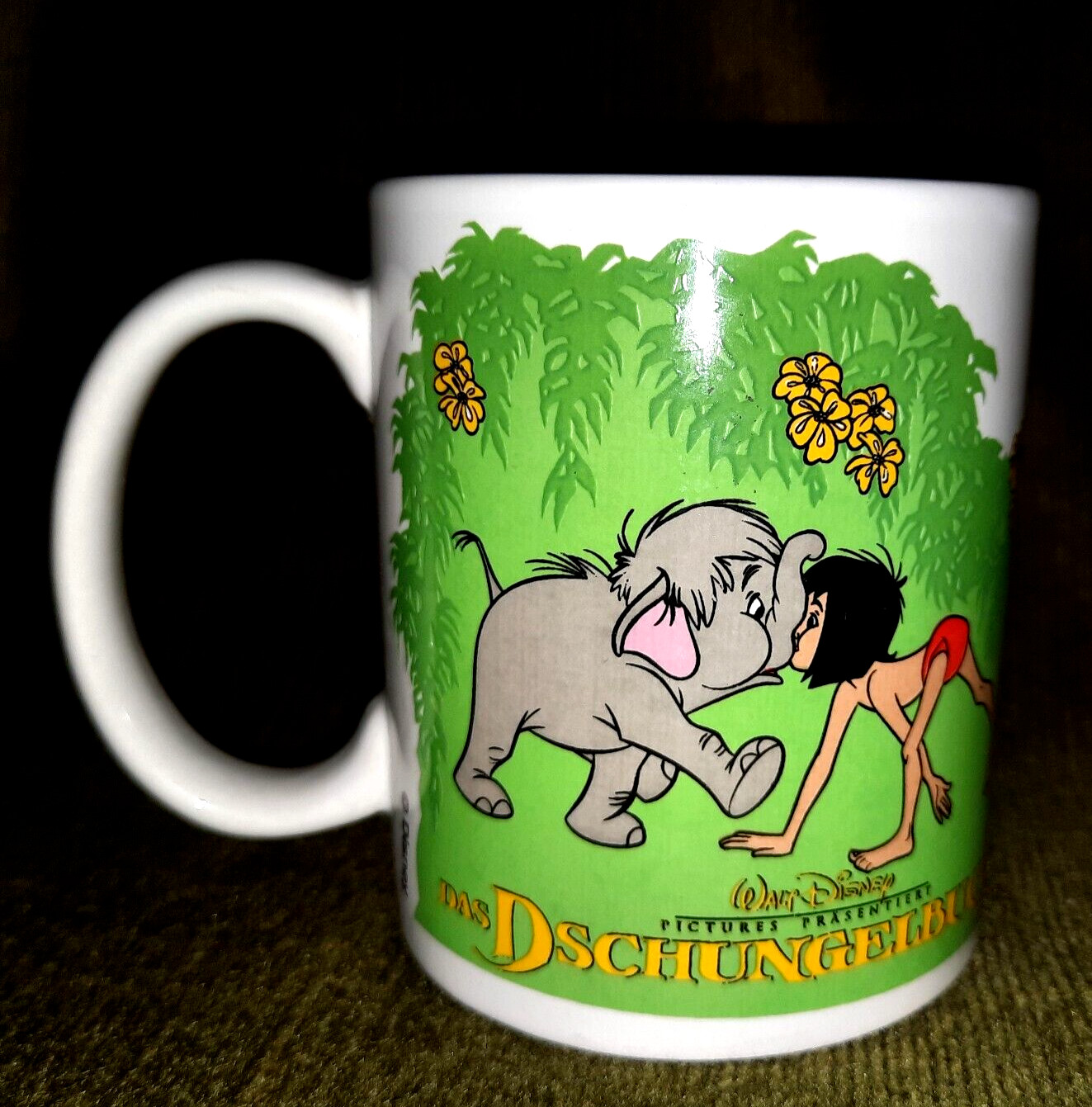 KULT-Tasse/Becher "Das Dschungelbuch" 2 WALT DISNEY Motiv MOWGLI + Elefant