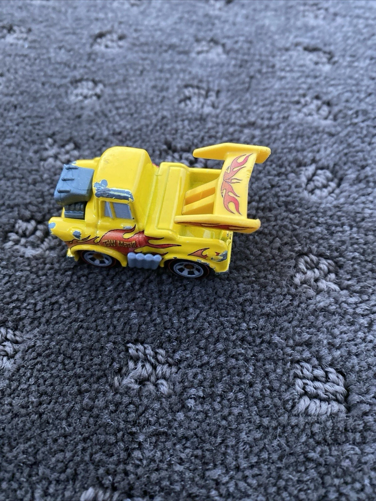 Picture 3 of 24