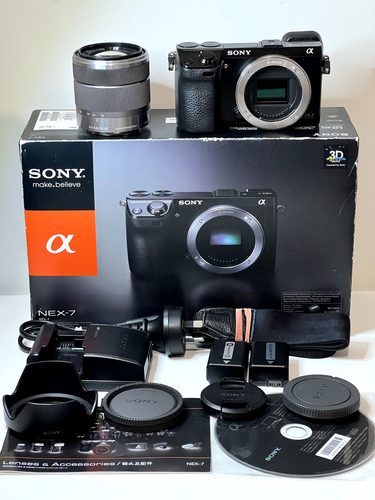Sony Alpha Nex-7 Mirrorless Camera with 18-55mm Lens - 10K S/C Excellent Cond.