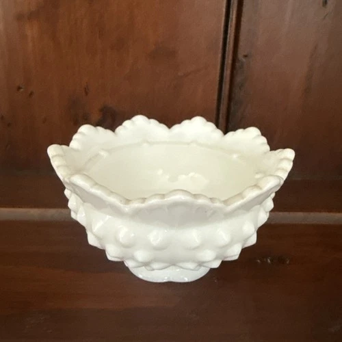 Vintage Fenton White Hobnail Milkglass Scalloped Fairy Lamp Bottom Only