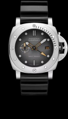 Panerai Submersible Luminor Marina 44mm GMT Submersible 1323 2026 NAVY SEAL
