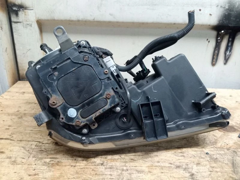 Driver Headlight Xenon HID Adaptive Headlamps Fits 07-09 LEXUS RX350 217554 - Image 4 of 4