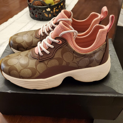  Coach C270 Signature Women s Tech Runner Sneakers Khaki Saddle Size 7.5