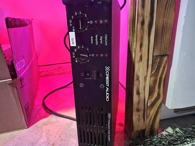 Crest Audio Professional Power Amplifier
