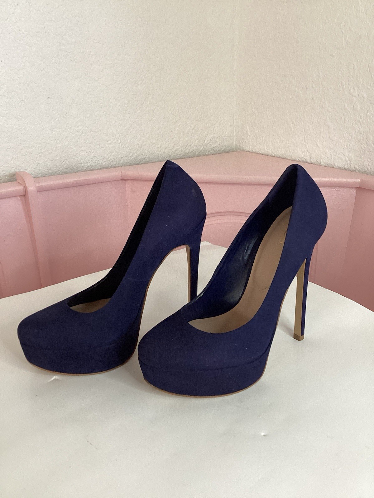 Aldo Elegant Navy  Blue Heels Size 8.5 Courts Working Shoes