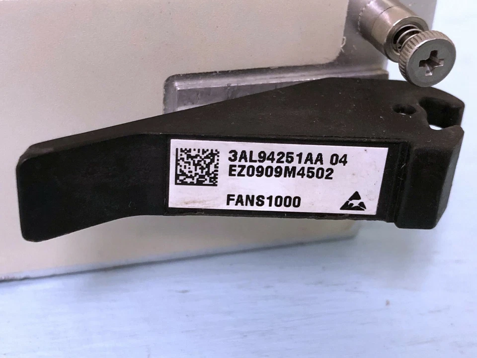 3AL94251AA VENTILADORES ALCATEL-LUCENT 1000 FANTRAY WOCUAGXEAA PARA GESTOR DE LUZ 1626 LM Foto 3 de 4