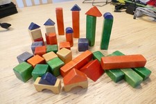sehr alte (vor 1960), bunte Bauklötze, Bausteine, Holzklötze