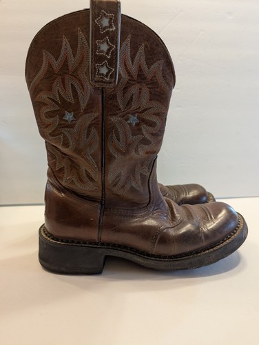 Brown Leather ARIAT 16720 Sz 7B Women's Western Style Pull On Boots BLue Stars - Picture 16 of 17