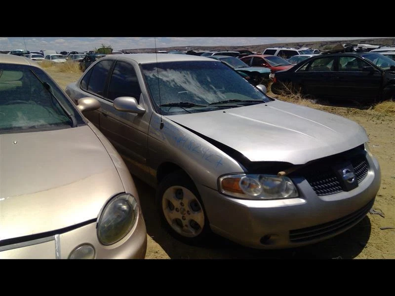 Used Engine Coolant Reservoir fits: 2004 Nissan Sentra Grade A Foto 2 de 4