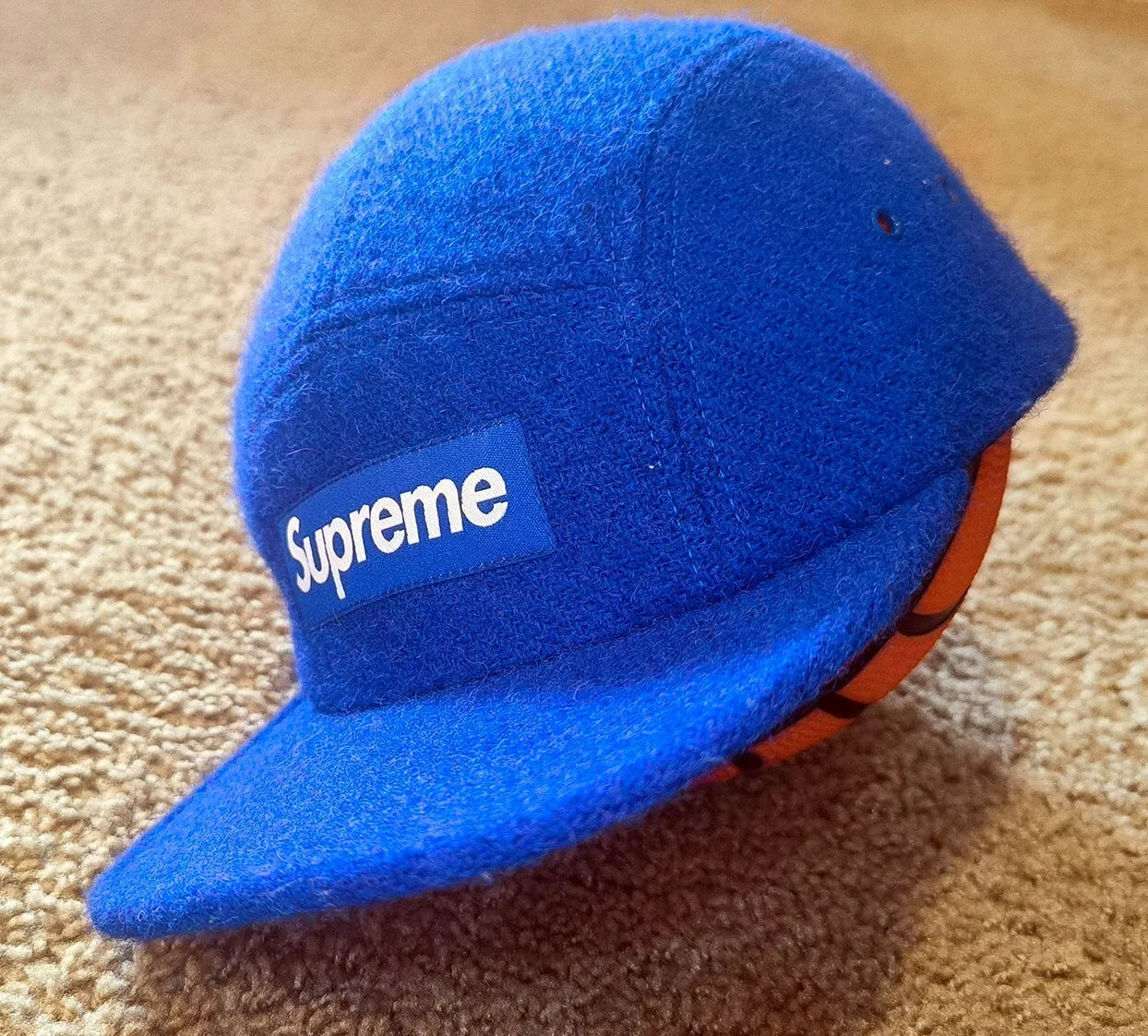Casquette de camp en laine tweed Supreme x Harris logo boîte bleue