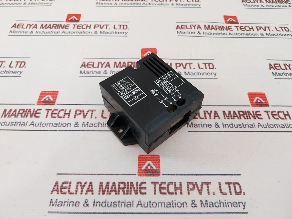 MERLIN GERIN Temperature Controller 42930 - Image 3 of 4