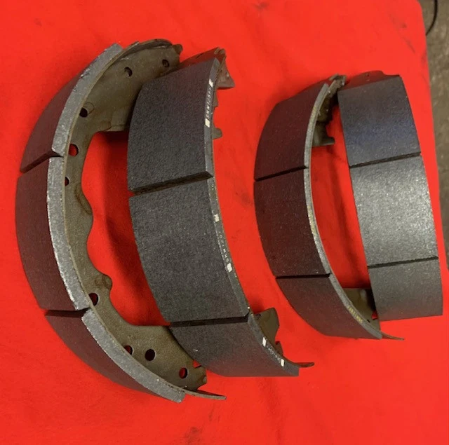 Velvetouch Metallic brake shoe Dodge Ford International 1966-1997 REAR 12x2 1/2 - Image 2 of 4