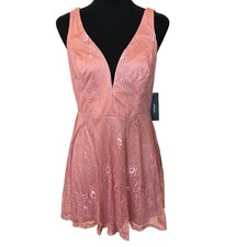 New ~ LULU'S ~ Fueled by Love Mauve Pink Lace Skater Dress Size Medium