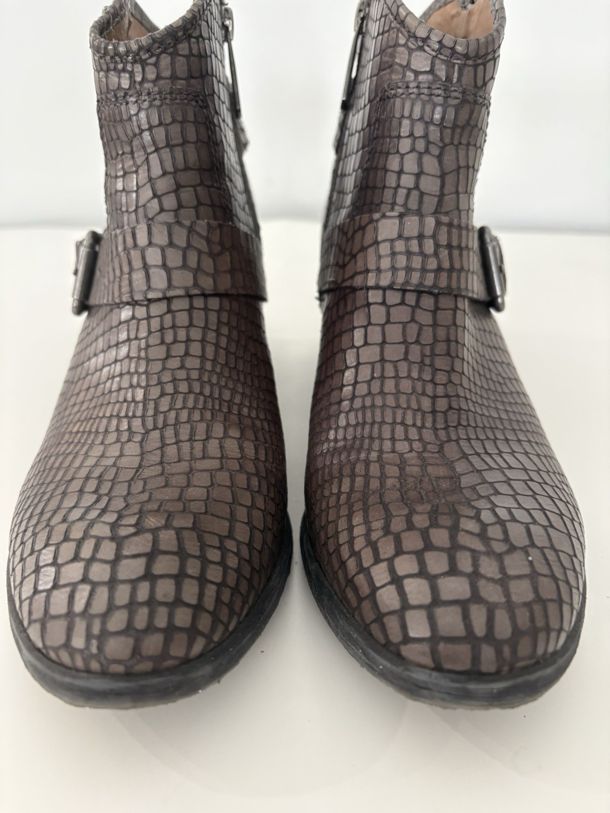 Western DONALD J PLINER Python-Embossed Leather Z… - image 11