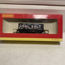 Hornby R6583 #1180 7 Plank Wagon Great Grimsby Coal Salt Co. Boxed VGC
