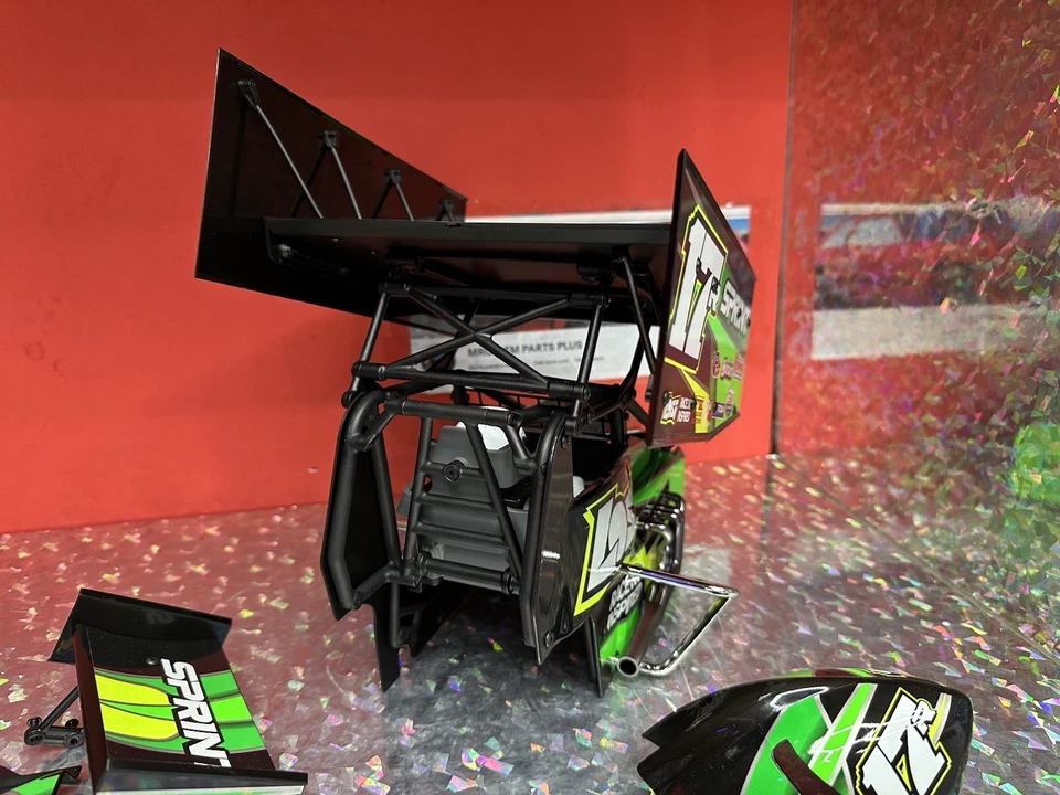 NEW Losi 22S Sprint Factory Wrapped Sprint Car Body w/ Cage & Decals: GREEN - Image 2 of 4