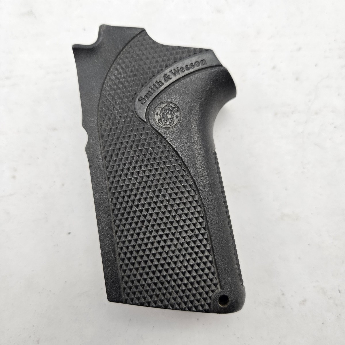 Used Smith & Wesson 5906 Grips Grip Straight Back Black Plastic