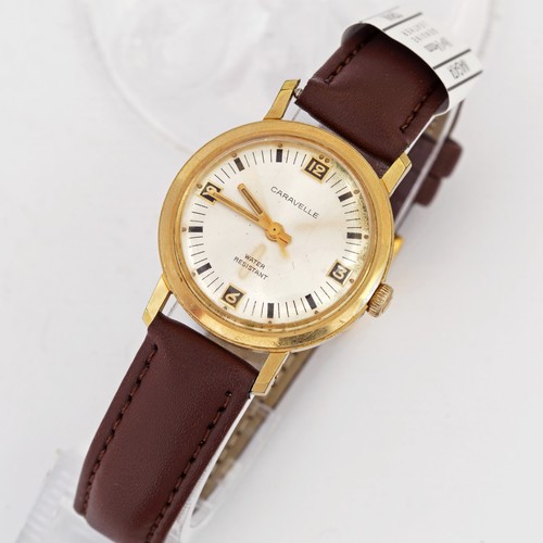 1970s Caravelle mechanical unisex Japan gold plated wristwatch cal. Bulova 11DP - Picture 4 of 12