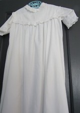 ANTIQUE VICTORIAN CHRISTENING GOWN