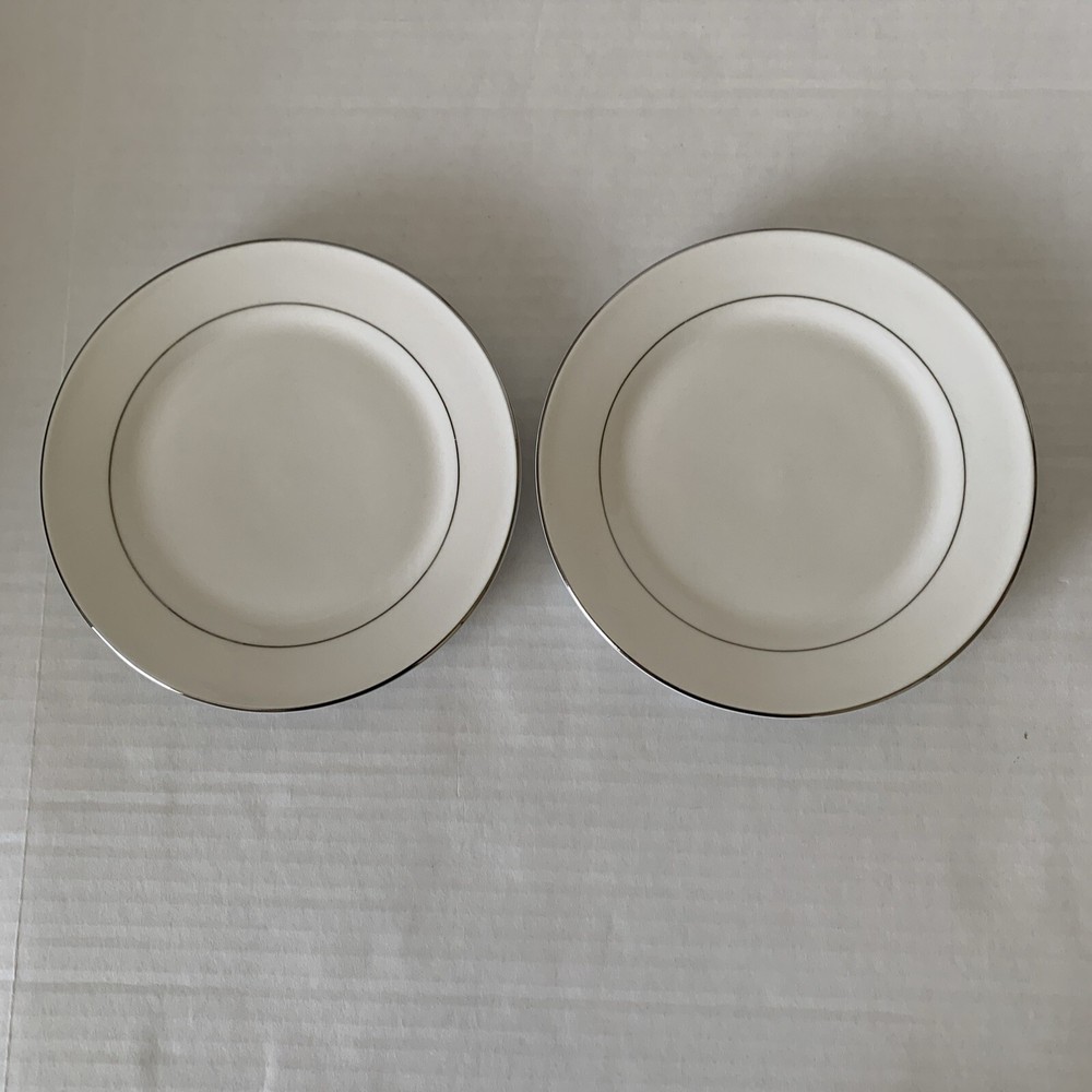 Gibson Everyday White Side Salad Dessert Plates 7 Inch With Silver Tone Trim (2)