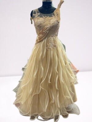 ivory young bridesmaid dress BETCY / Junior Bridesmaid Dress with Ivory Flower Appliques