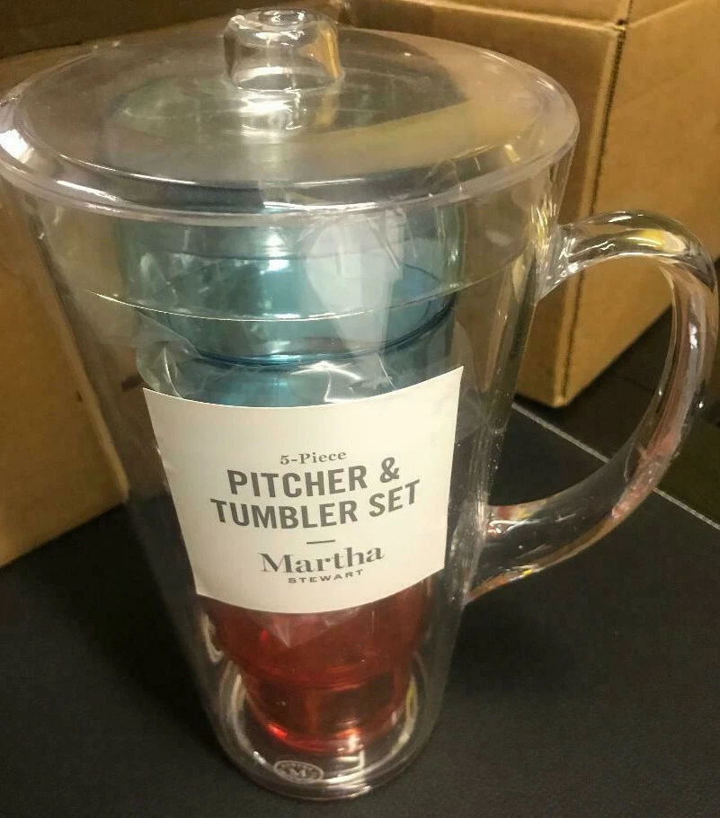 Juego de 5 vasos apilables y jarra de acrílico Martha Stewart Collection REG $50 Foto 3 de 4