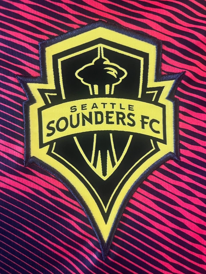 Camiseta de fútbol Seattle Sounders - para mujer talla S M o L - Bruce Lee - Adidas - Nueva con etiquetas Foto 3 de 4