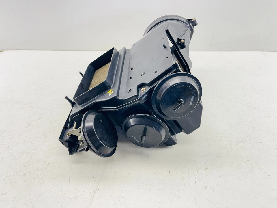 1991-1996 Chevrolet Corvette C4 AC Heater Air Distribution Duct OEM 52455932 - Image 4 of 4