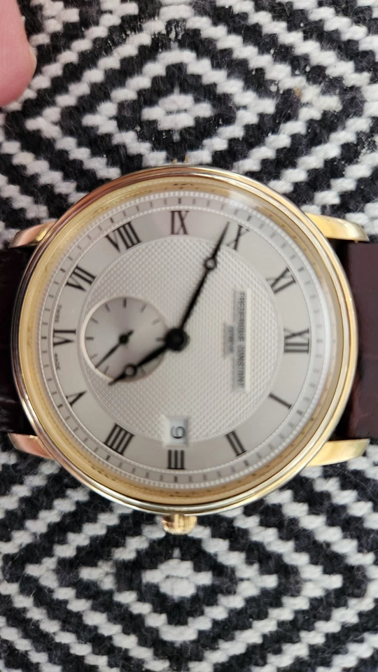 Banda extra Frederique Constant para hombre 39 mm chapada en acero inoxidable y oro FC-245M5S5  Foto 2 de 4