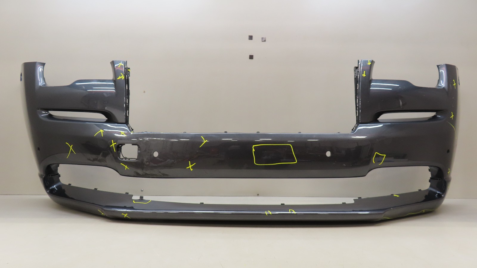 2016-2018 ROLLS-ROYCE DAWN RR6 FRONT BUMPER COVER OEM 51117403722