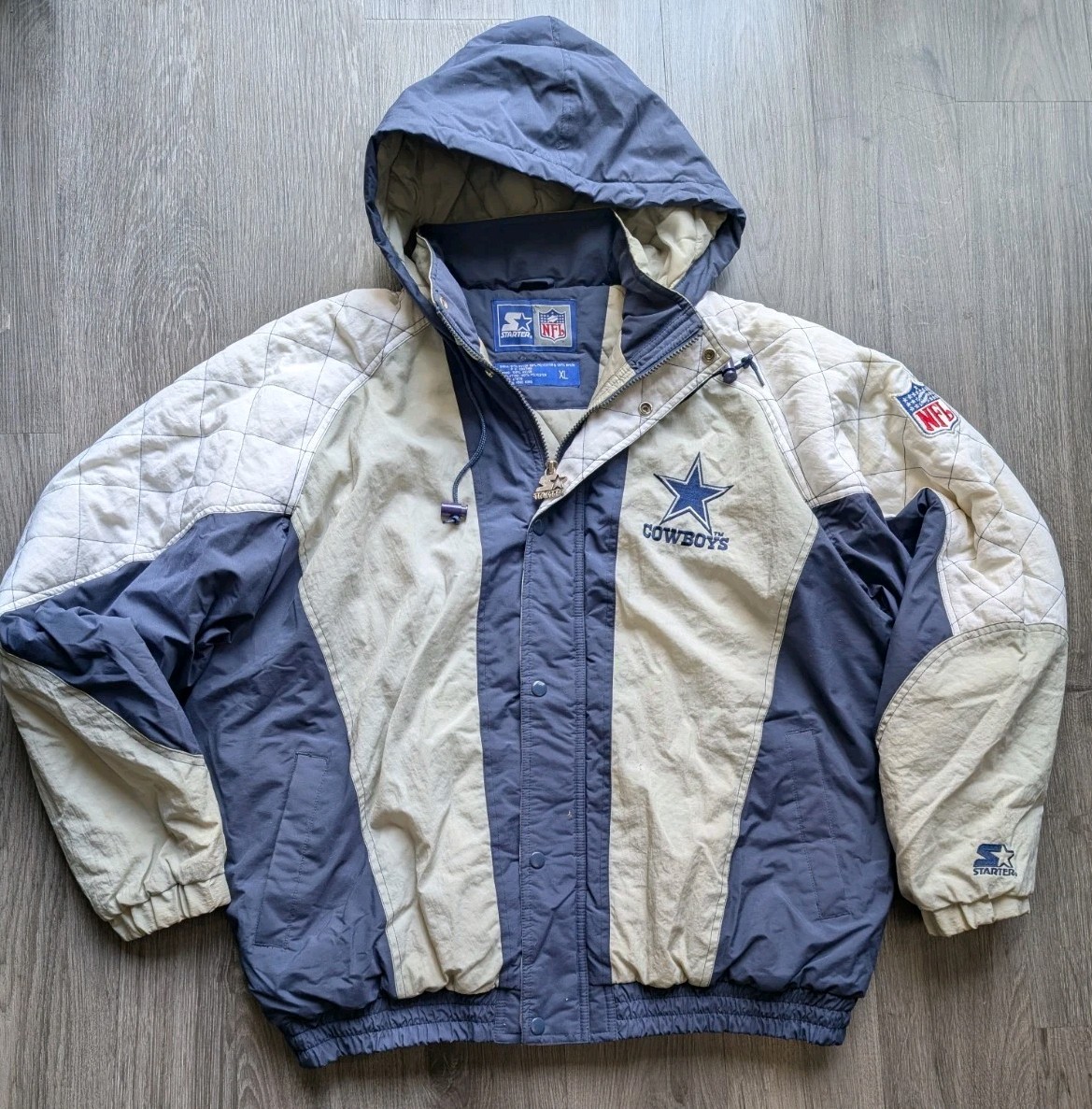 Vintage Starter Dallas Cowboys Hooded Puffer NFL Jacket Mens