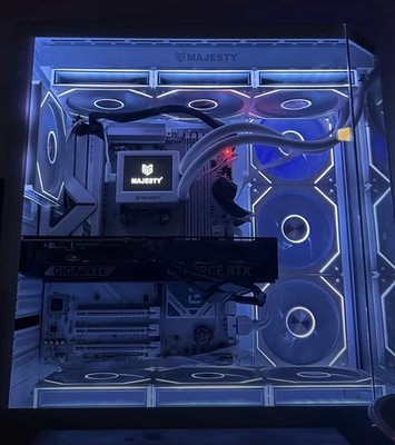   Custom PC Builds   Work & Gaming  