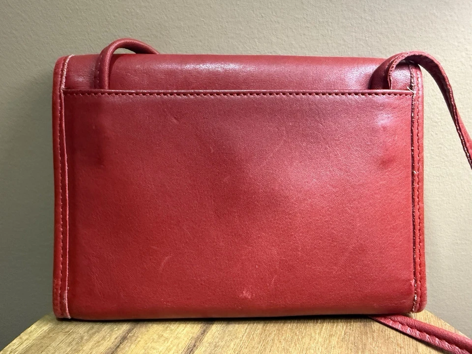 Hermosa Bandolera Cartera Columpio Coach Años 90 De Colección Roja Foto 4 de 4