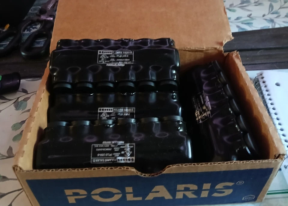POLARIS IPLD250-6 250 MCM - 6 AWG INSULATED MULTI-TAP CONN 6 PORT (QTY 4 IN BOX) - Image 4 of 4