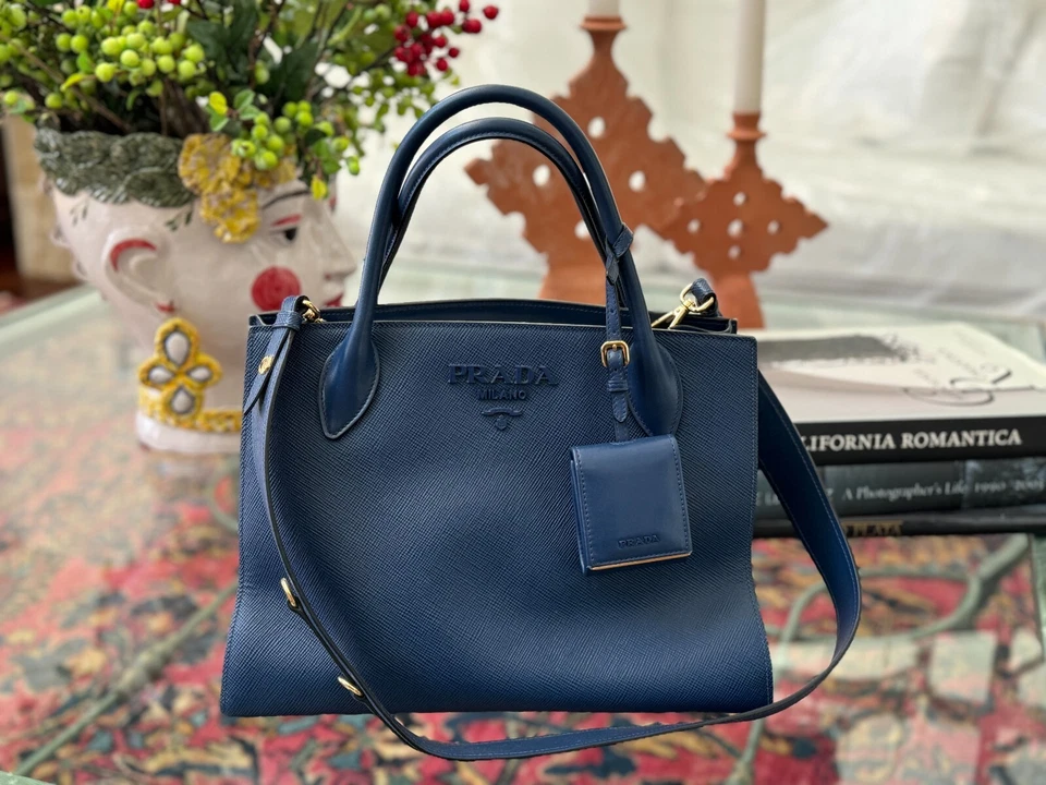 Bolso mediano Prada Saffiano Bluette Foto 2 de 4