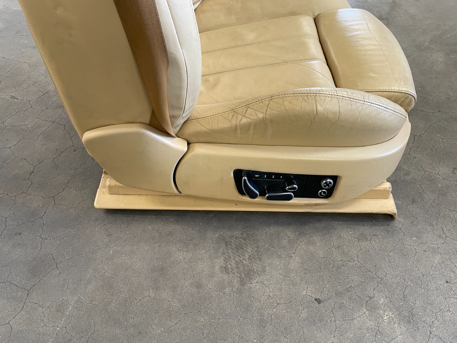 03-07 Bentley Continental GT Front Right Passenger Seat Cushion Beige 1577 OEM